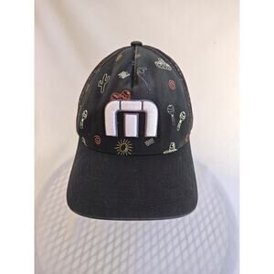 Travis Mathew Black Fiesta Inferno Golf Trucker Hat‎ Cap Adjustable Lightweight